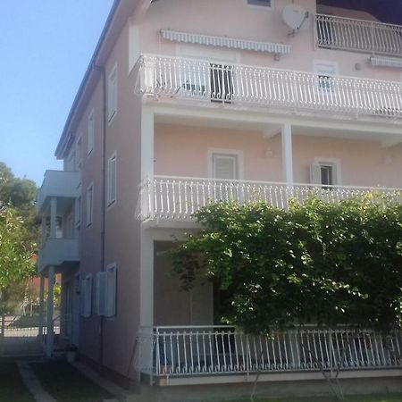 Apartman Jezidzic Kaštela Exteriér fotografie
